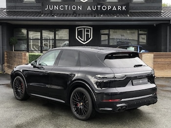Used Porsche Cayenne 2020 for sale - 78871413: Photo