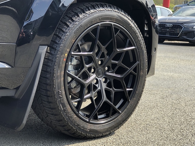 Used Land Rover Defender 110 for sale - 78167983: Photo 11