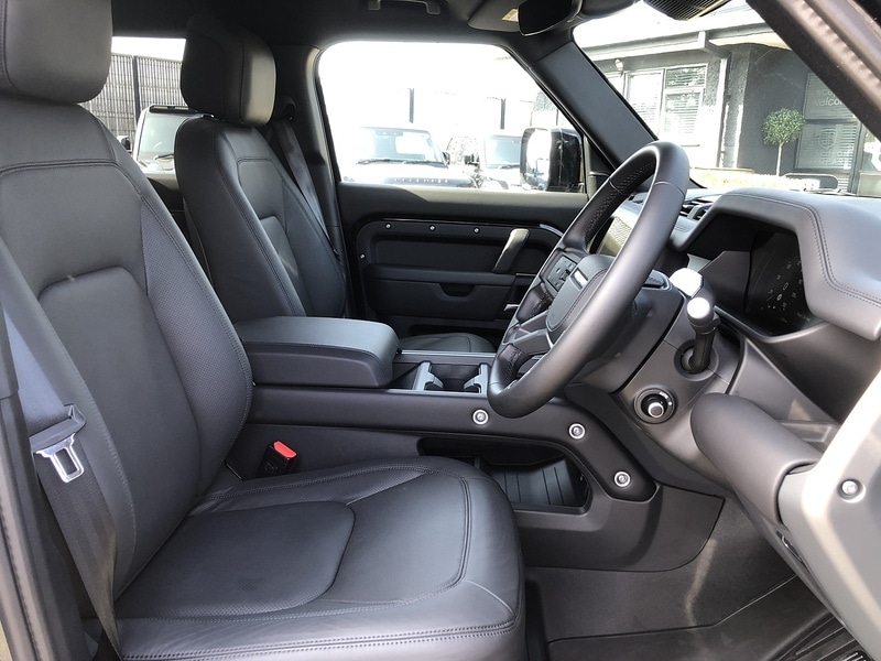 Used Land Rover Defender 110 for sale - 78167983: Photo 17