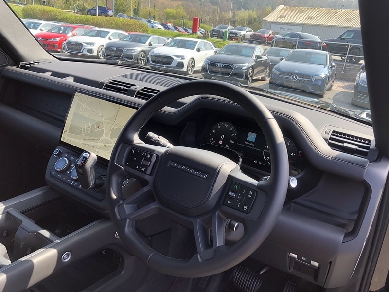 Used Land Rover Defender 110 for sale - 78167983: Photo 22