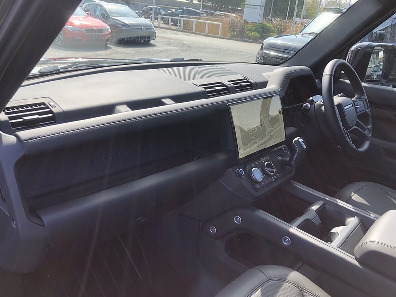 Used Land Rover Defender 110 for sale - 78167983: Photo 25