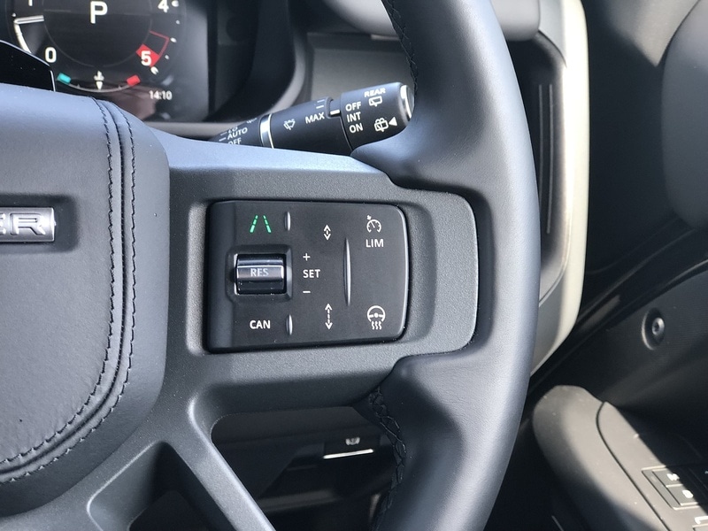 Used Land Rover Defender 110 for sale - 78167983: Photo 37