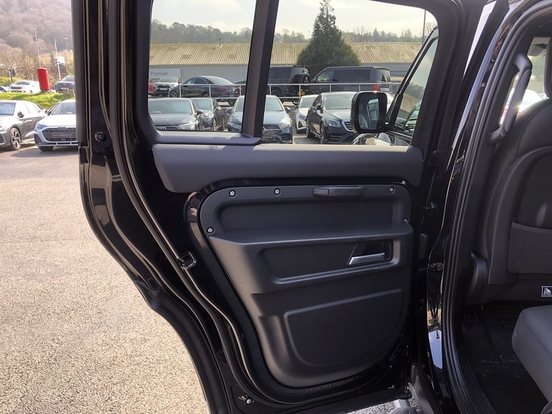 Used Land Rover Defender 110 for sale - 78167983: Photo 68