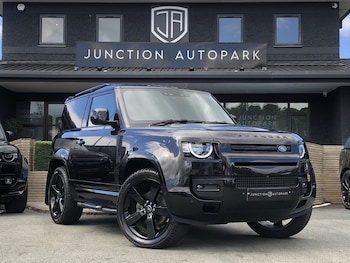 Used Land Rover Defender 90 2024 for sale - 78646053: Photo
