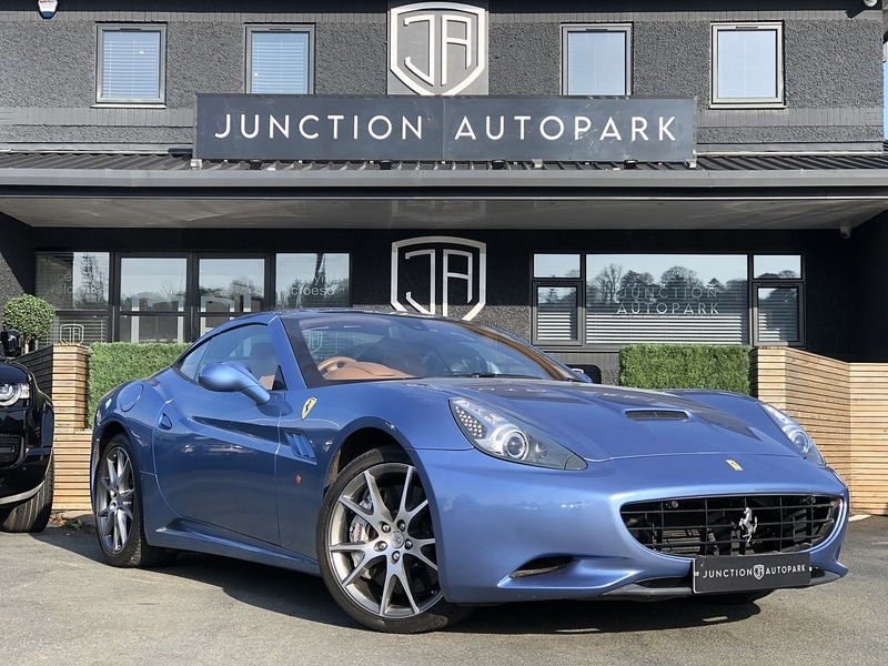 Used Ferrari California 2011 for sale - 77765874: Photo 2