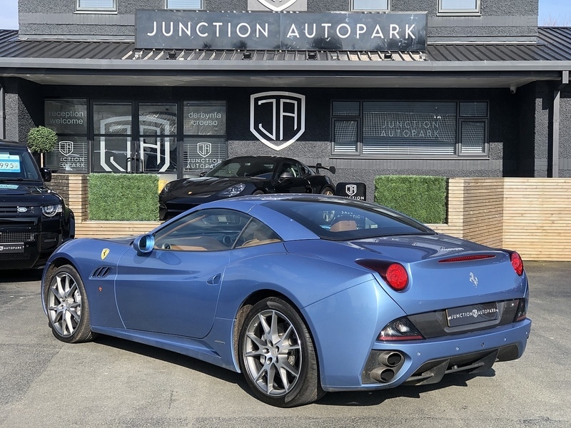 Used Ferrari California 2011 for sale - 77765874: Photo 5
