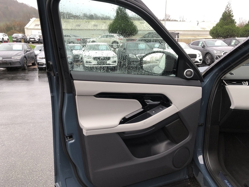 Used Land Rover Range Rover Evoque 2024 for sale - 77365224: Photo 61