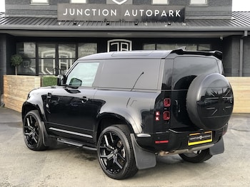 Used Land Rover Defender 90 2022 for sale - 77365247: Photo