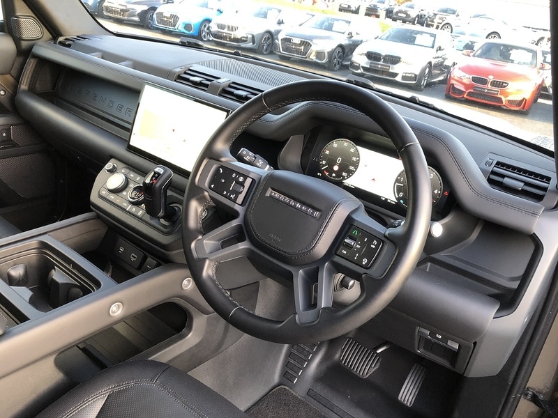 Used Land Rover Defender 2024 for sale - 77655762: Photo 26