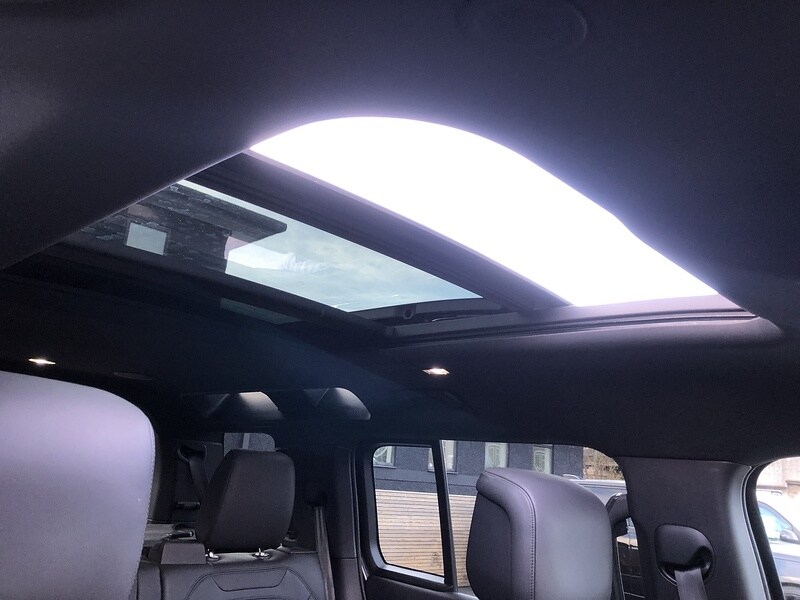 Used Land Rover Defender 110 for sale - 77365240: Photo 17