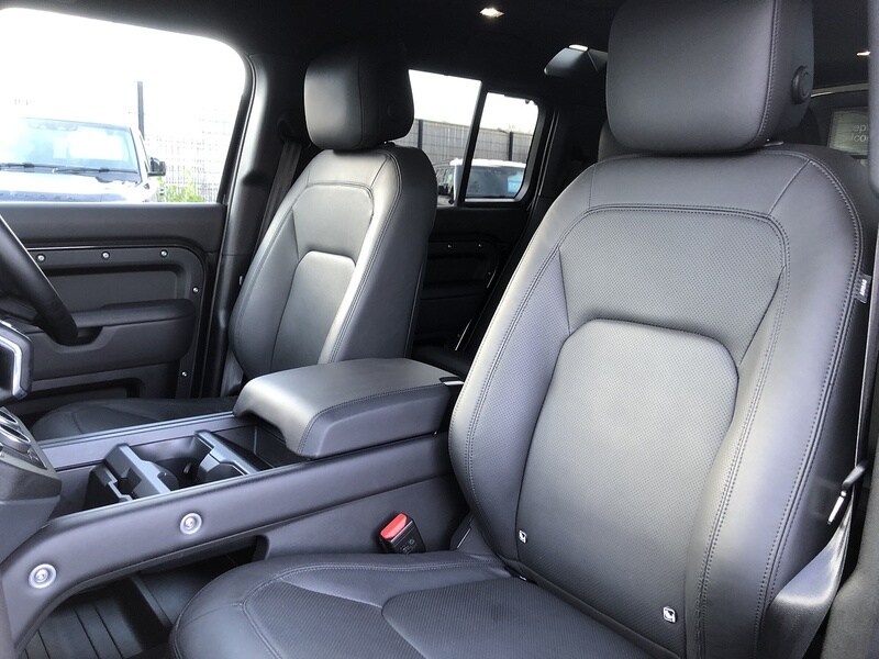 Used Land Rover Defender 110 for sale - 77365240: Photo 32