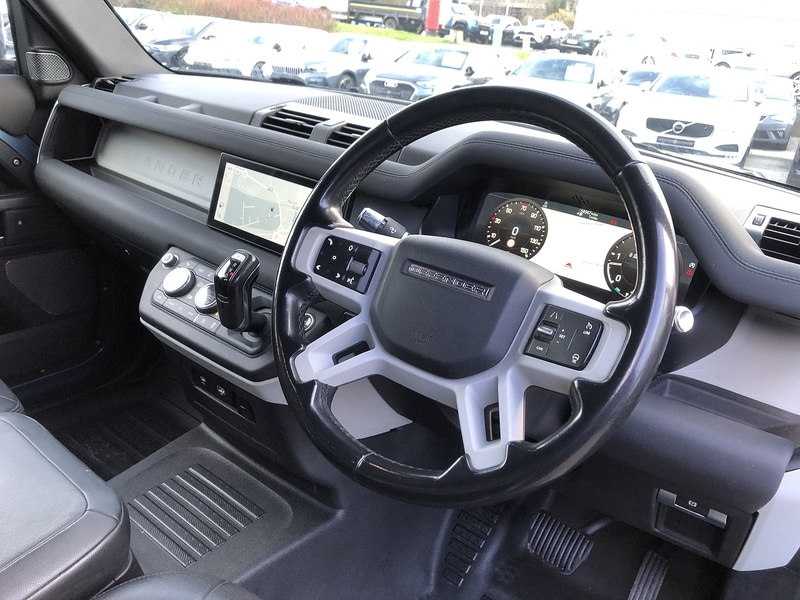 Used Land Rover Defender 110 2021 for sale - 77365237: Photo 24