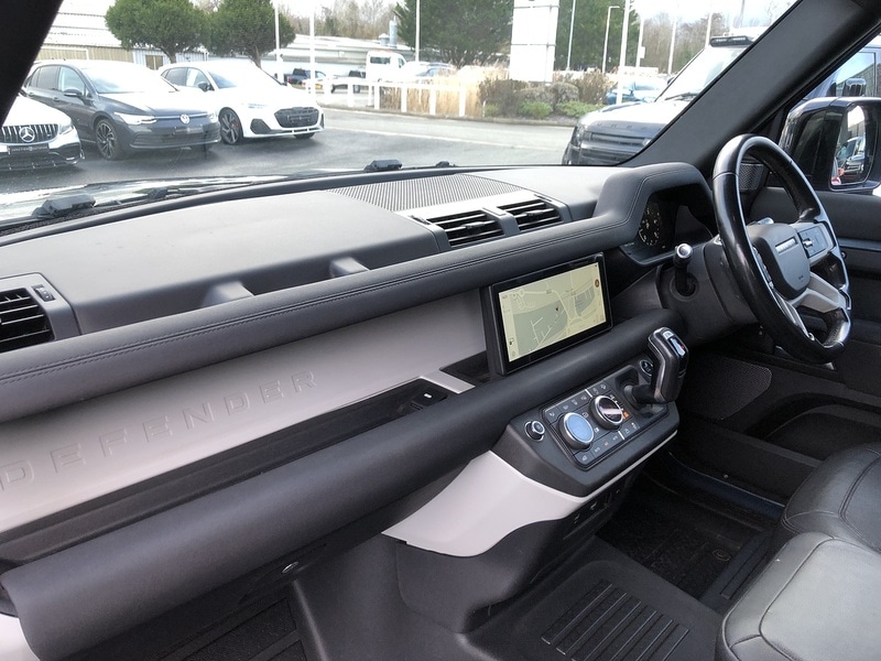 Used Land Rover Defender 110 2021 for sale - 77365237: Photo 27