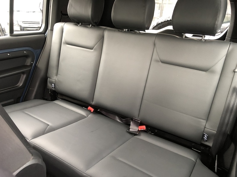 Used Land Rover Defender 110 2021 for sale - 77365237: Photo 32