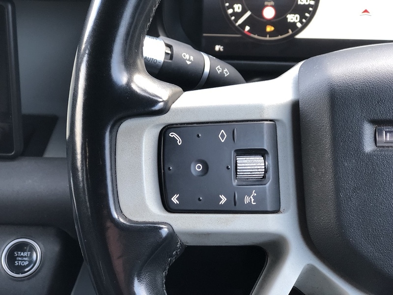 Used Land Rover Defender 110 2021 for sale - 77365237: Photo 37