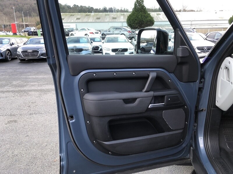 Used Land Rover Defender 110 2021 for sale - 77365237: Photo 64