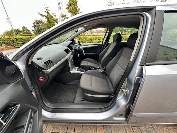 Used Vauxhall Astra 2008 for sale - 75051253: Photo 79