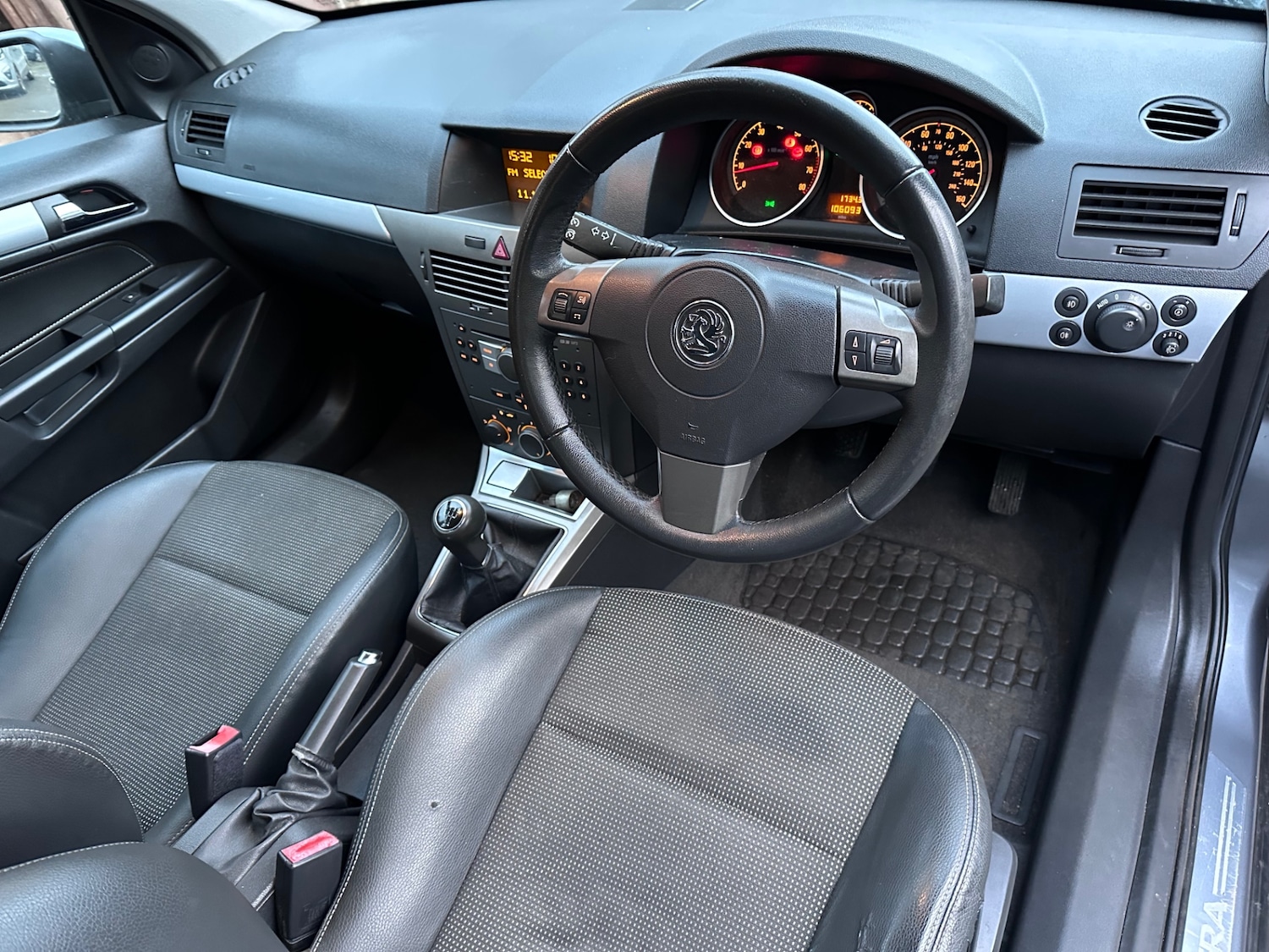 Used Vauxhall Astra 2006 for sale - 77335686: Photo 21