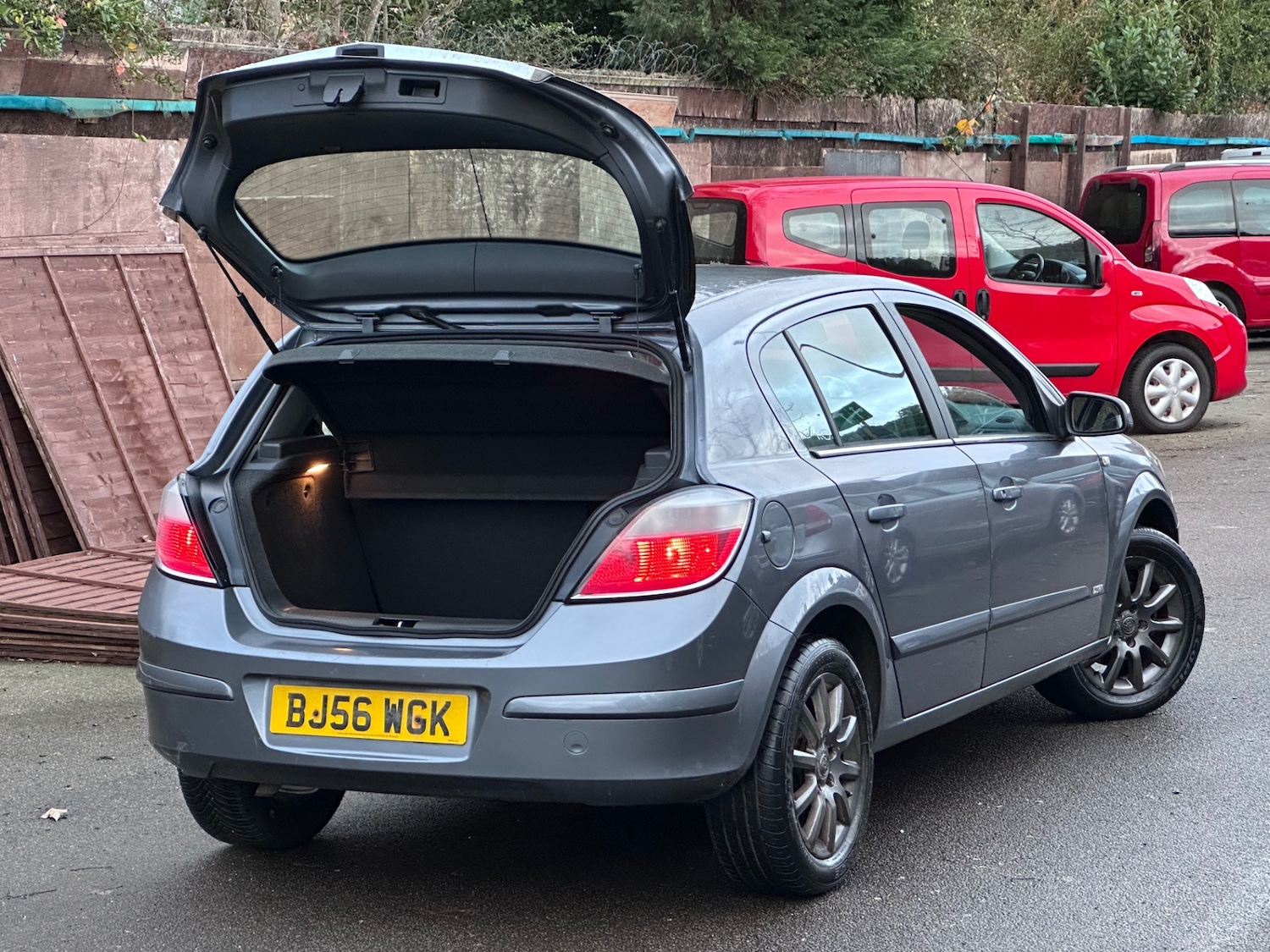 Used Vauxhall Astra 2006 for sale - 77335686: Photo 6