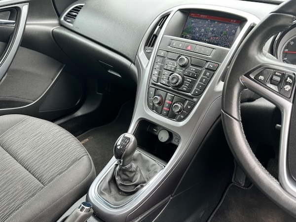 Used Vauxhall Astra 2015 for sale - 75213704: Photo 91
