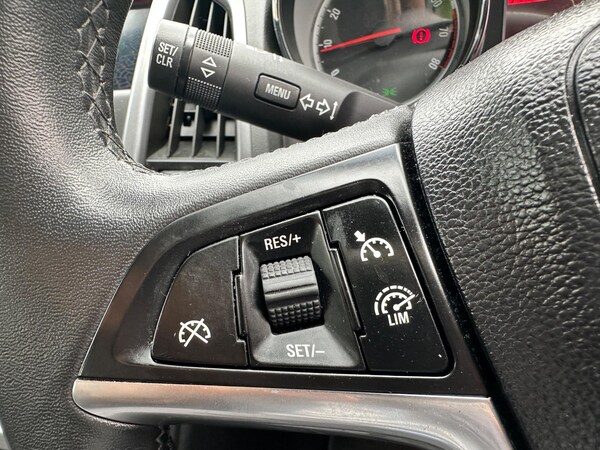 Used Vauxhall Astra 2015 for sale - 75213704: Photo 93