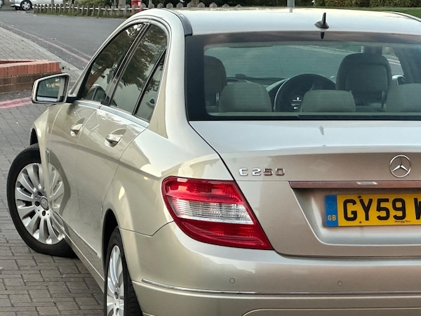 Used Mercedes-Benz C Class 2009 for sale - 76189473: Photo 11