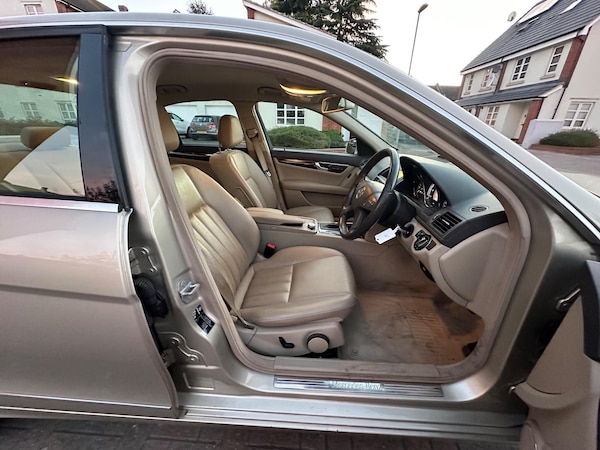 Used Mercedes-Benz C Class 2009 for sale - 76189473: Photo 67