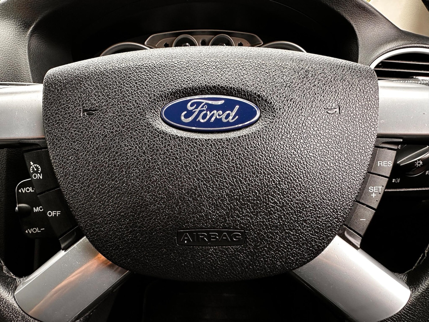 Used Ford Focus 2010 for sale - 74888083: Photo 100