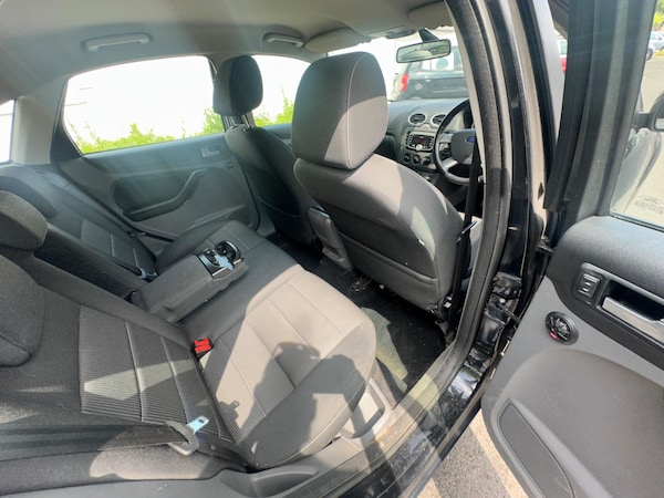Used Ford Focus 2010 for sale - 74888083: Photo 17