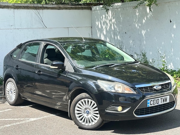 Used Ford Focus 2010 for sale - 74888083: Photo 1