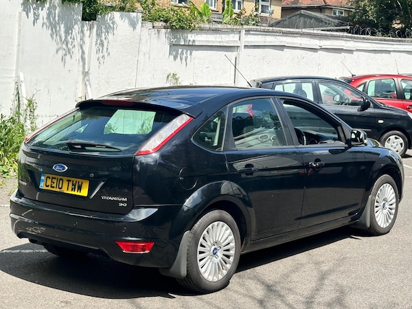 Used Ford Focus 2010 for sale - 74888083: Photo 31