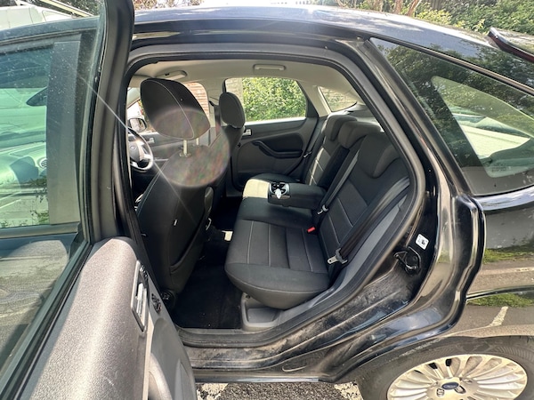 Used Ford Focus 2010 for sale - 74888083: Photo 48