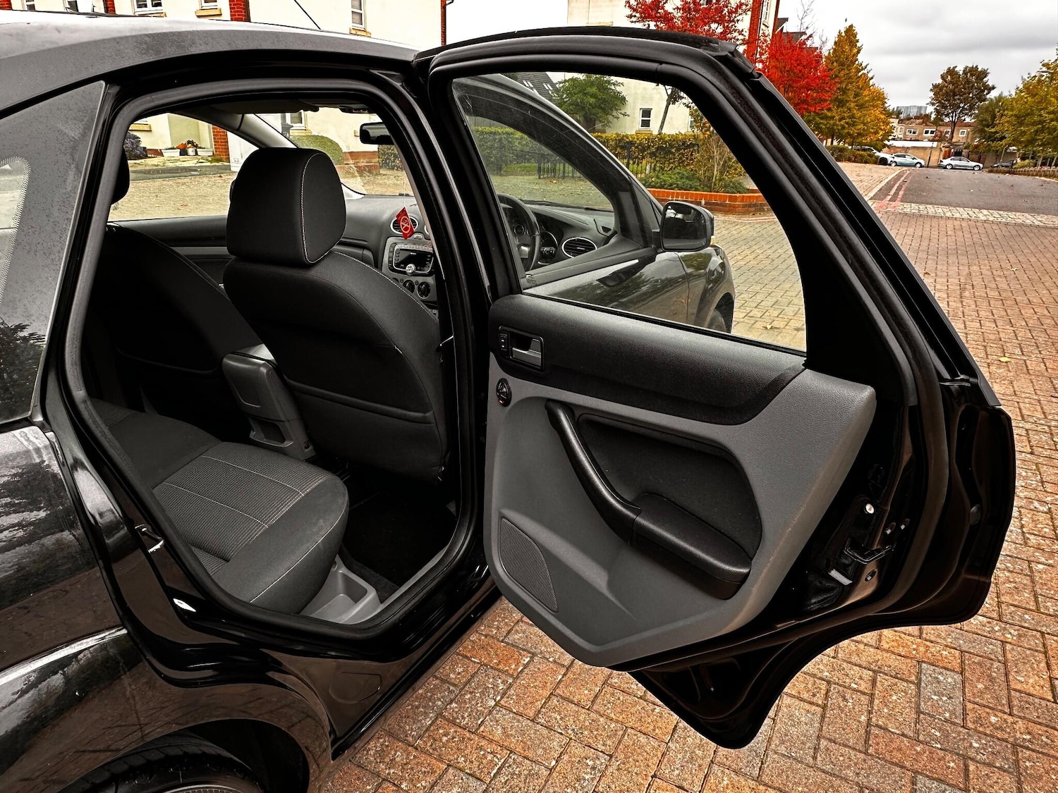 Used Ford Focus 2010 for sale - 74888083: Photo 59