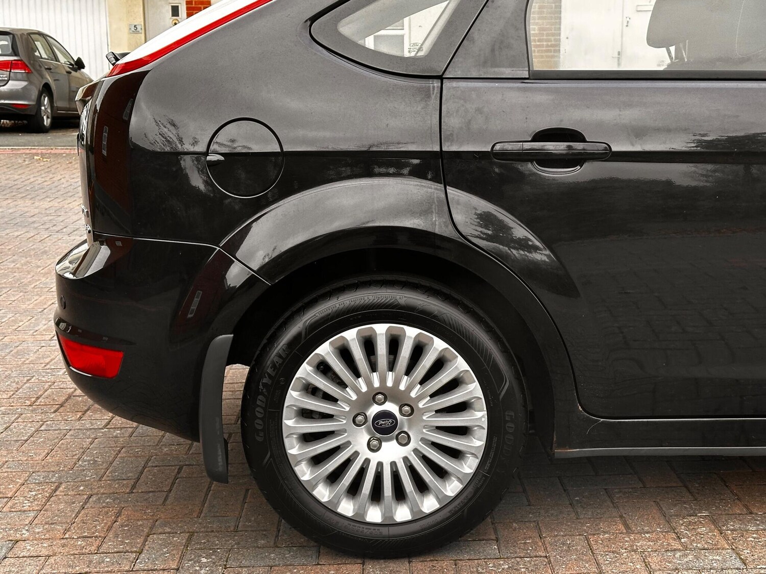 Used Ford Focus 2010 for sale - 74888083: Photo 68