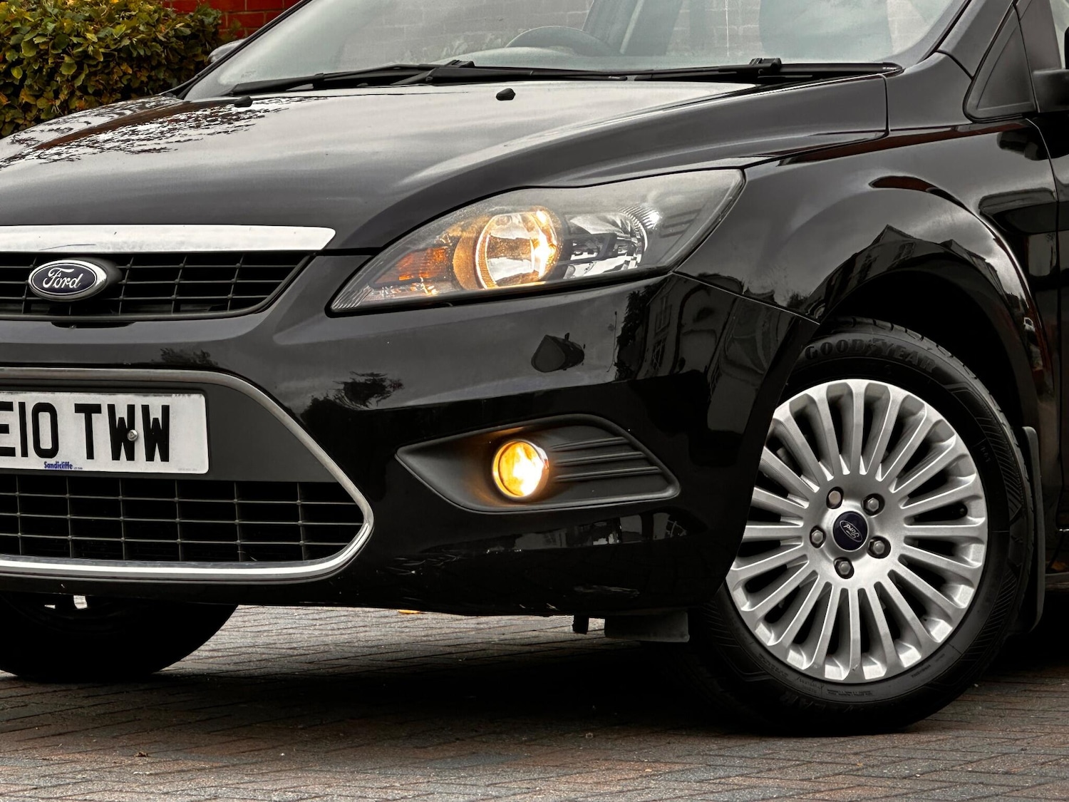 Used Ford Focus 2010 for sale - 74888083: Photo 85