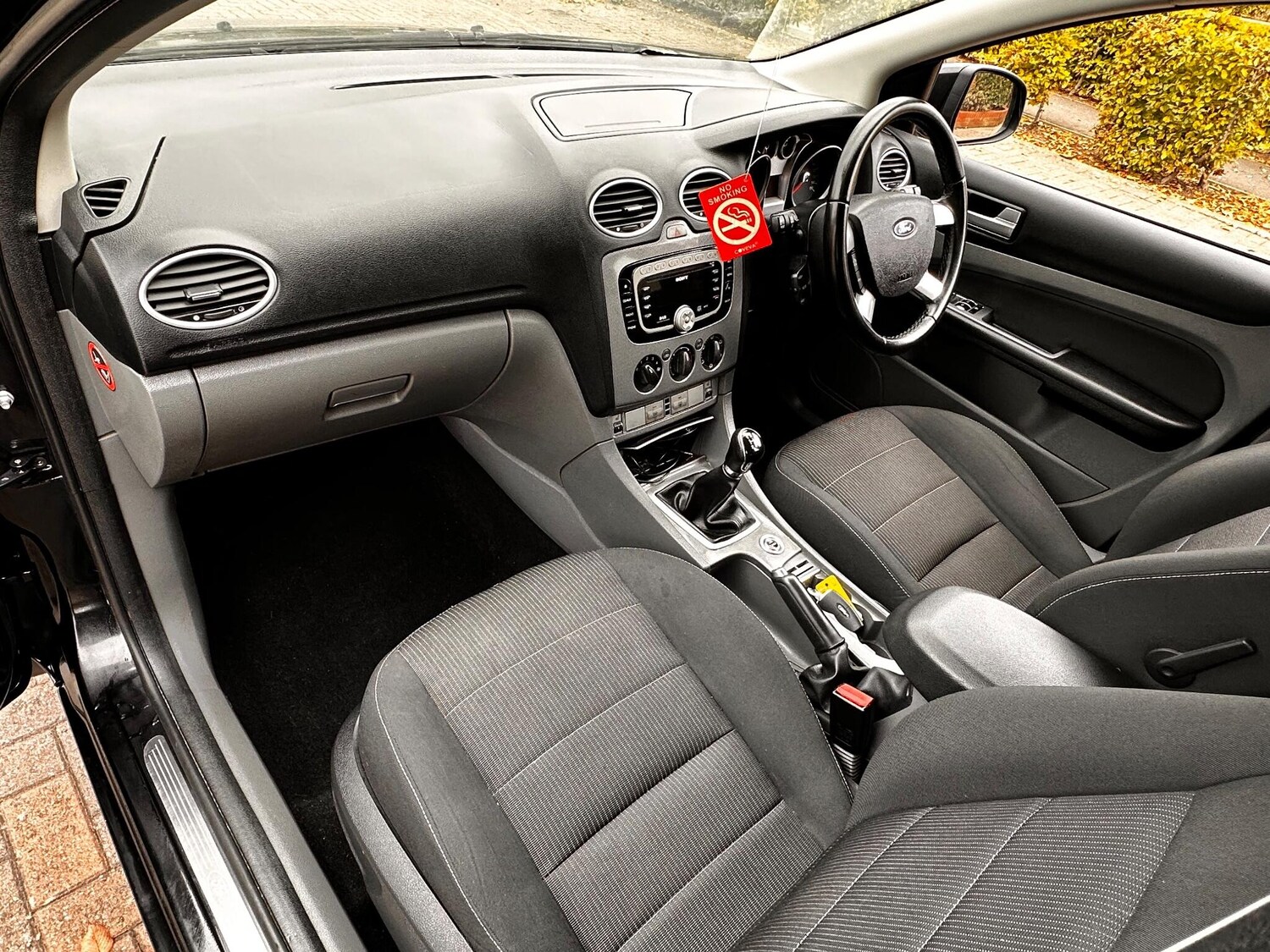 Used Ford Focus 2010 for sale - 74888083: Photo 99