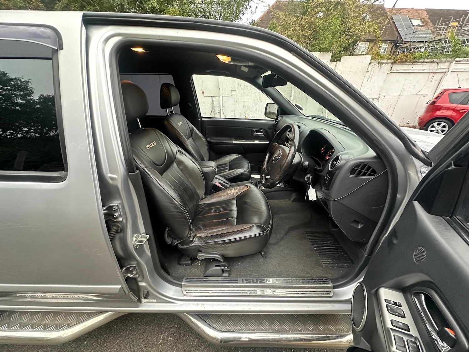 Used Isuzu Rodeo 2011 for sale - 76989014: Photo 21