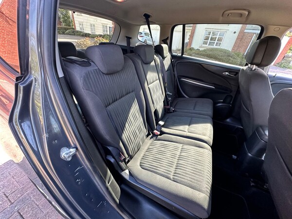 Used Vauxhall Zafira Tourer 2013 for sale - 74047864: Photo 16