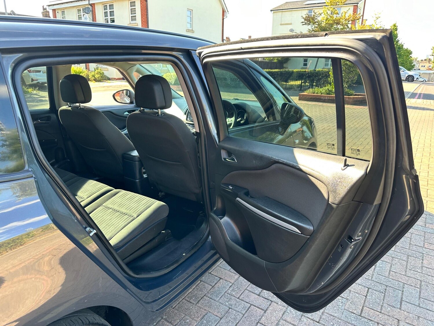 Vehicle 83