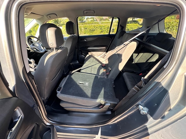Used Vauxhall Zafira Tourer 2013 for sale - 74047864: Photo 86