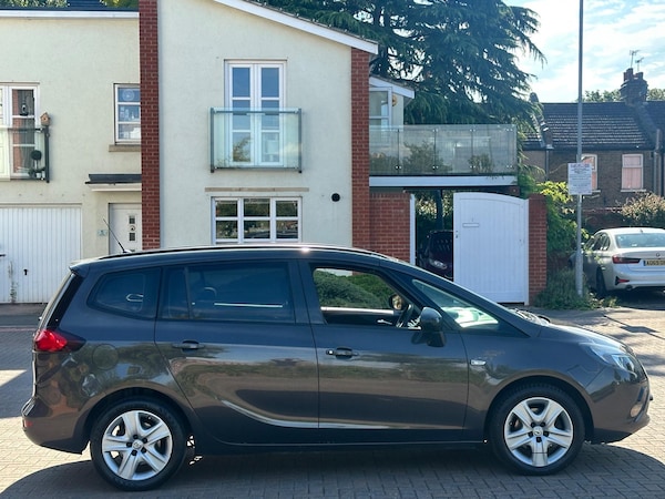 Used Vauxhall Zafira Tourer 2013 for sale - 74047864: Photo 8