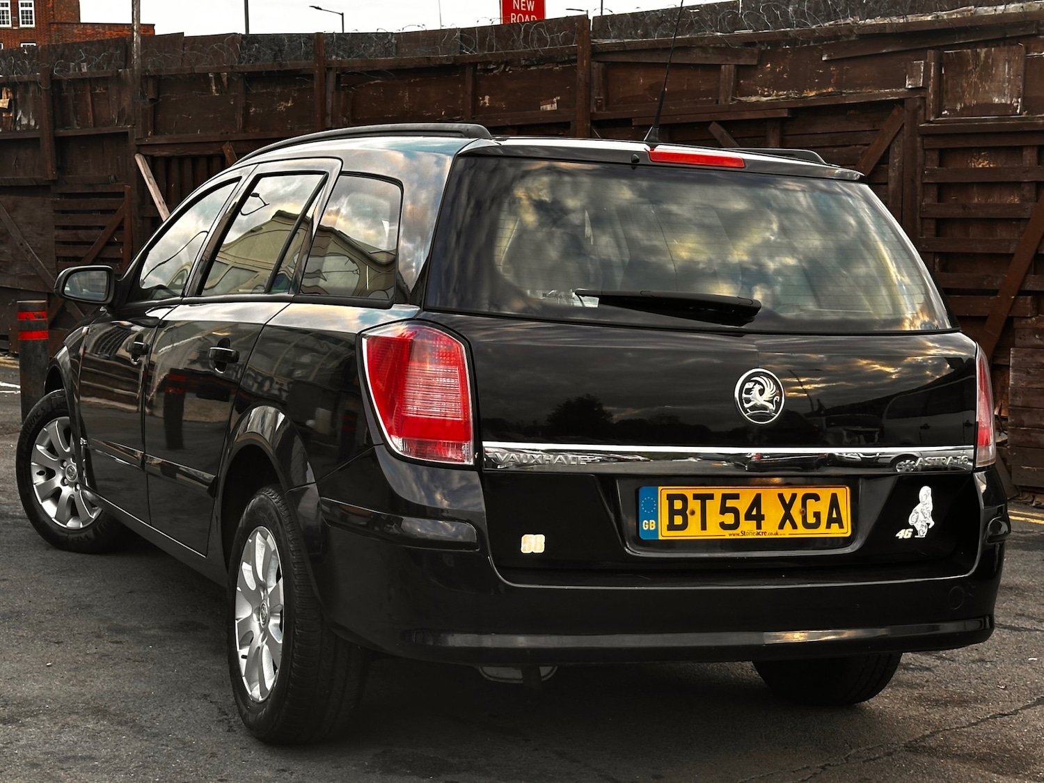 Used Vauxhall Astra 2005 for sale - 77335681: Photo 2