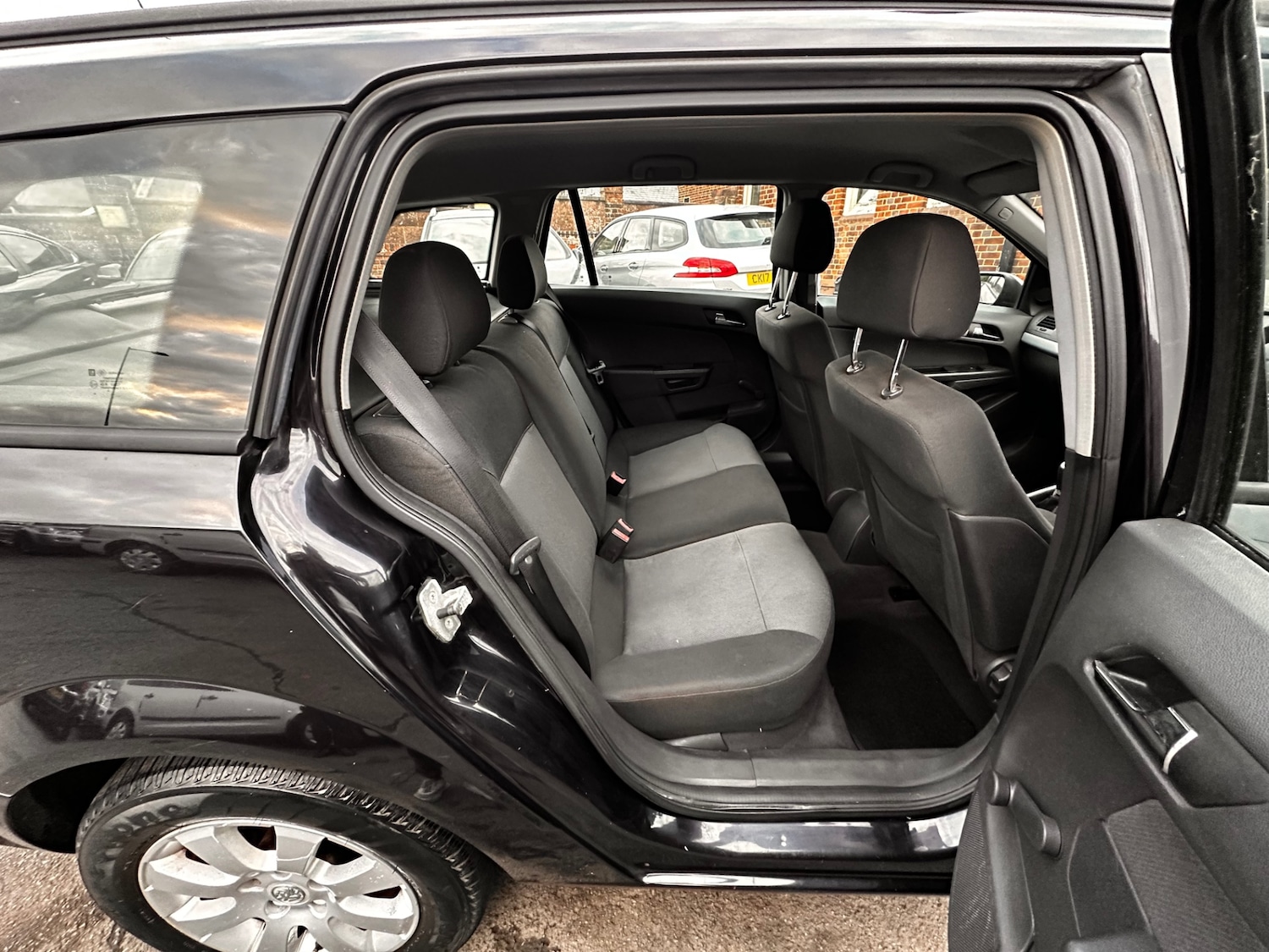 Used Vauxhall Astra 2005 for sale - 77335681: Photo 26