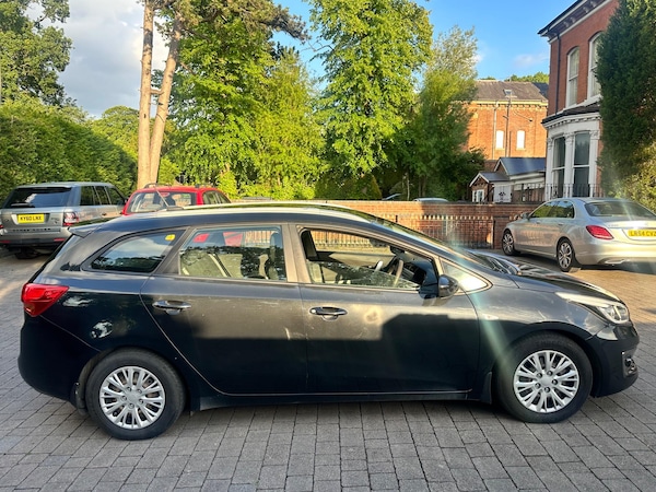 Used Kia Ceed 2024 for sale - 74751163: Photo 9
