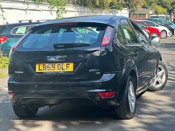 Used Ford Focus 2010 for sale - 75646228: Photo