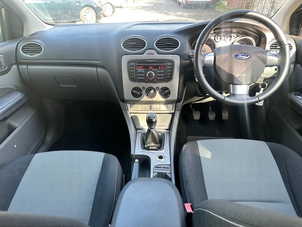 Used Ford Focus 2010 for sale - 75646228: Photo 41