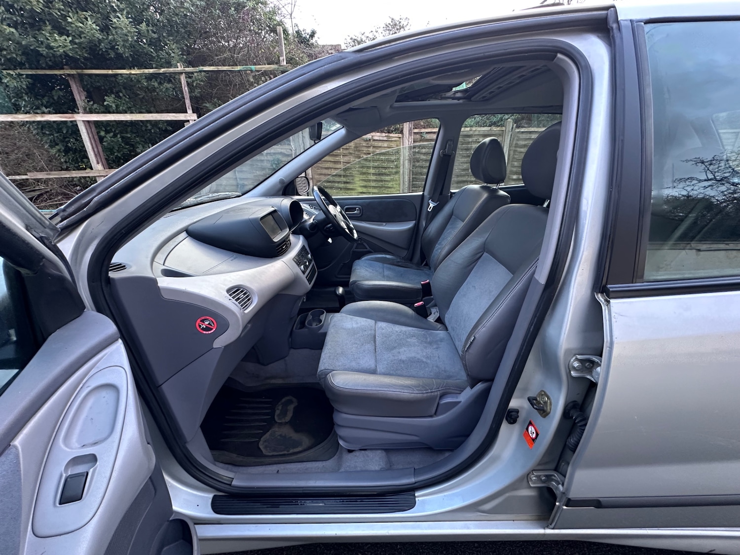 Used Nissan Almera Tino 2004 for sale - 77326195: Photo 21