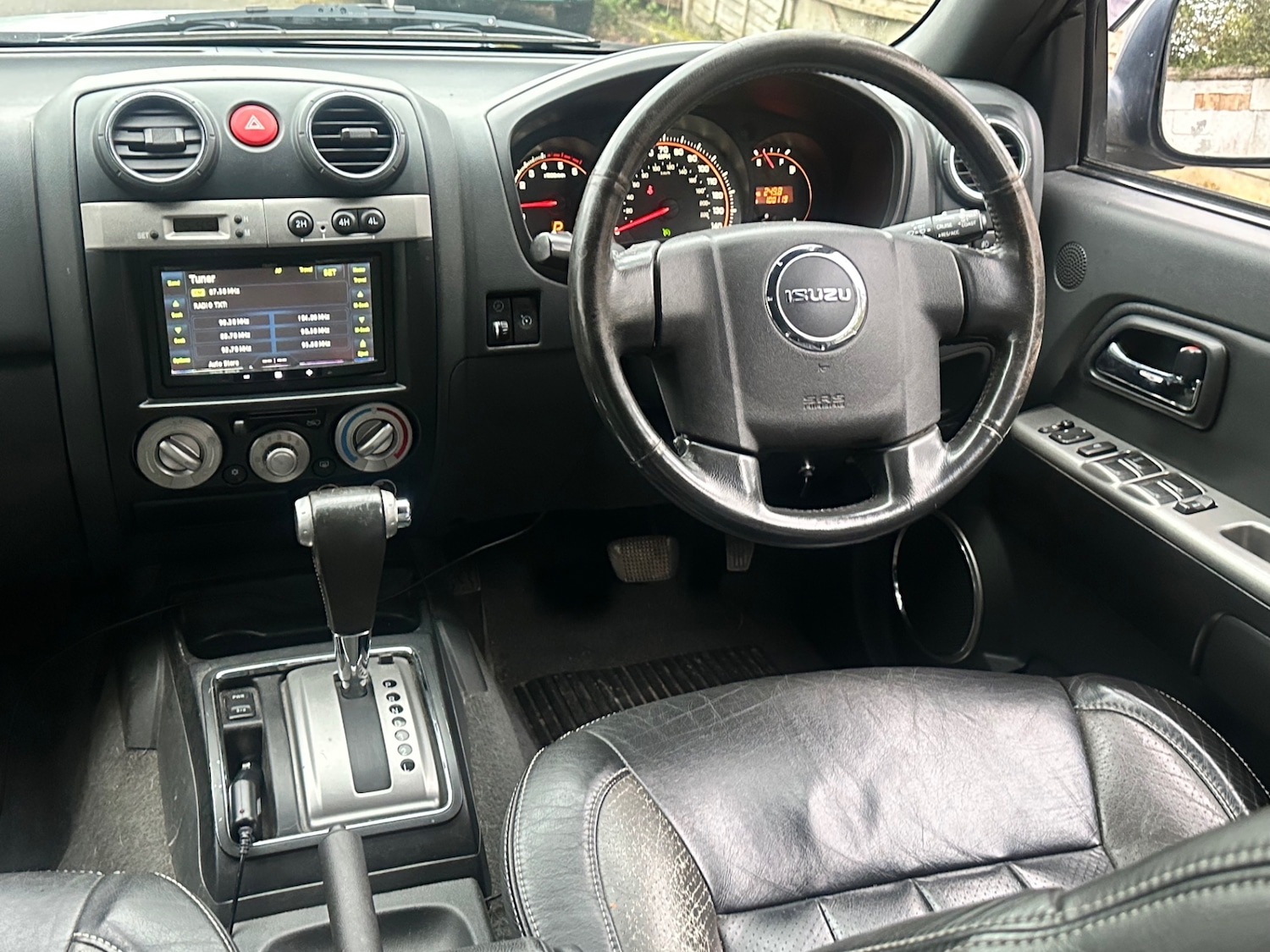 Used Isuzu Rodeo 2011 for sale - 77329504: Photo 42