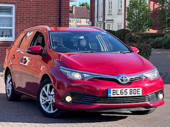 Used Toyota Auris 2015 for sale - 79132608: Photo
