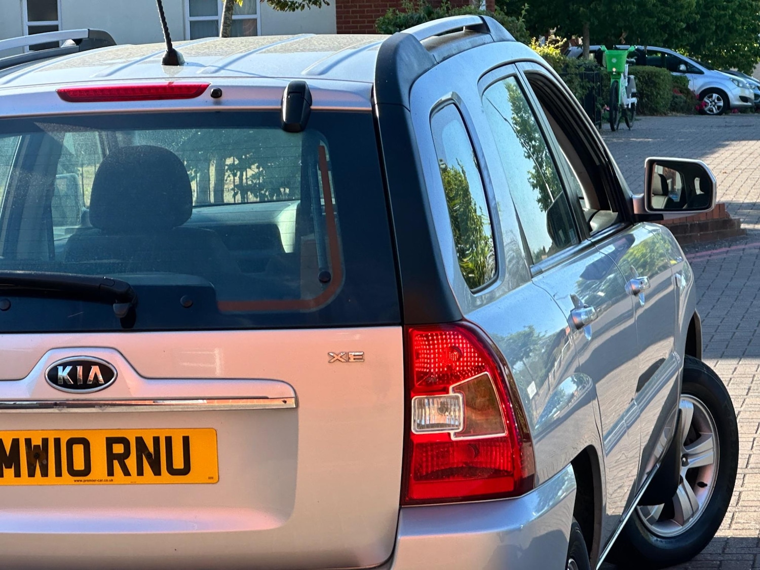Vehicle 28
